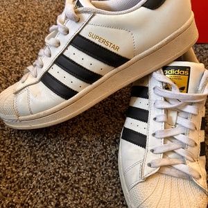 Adidas superstars size 8.5
